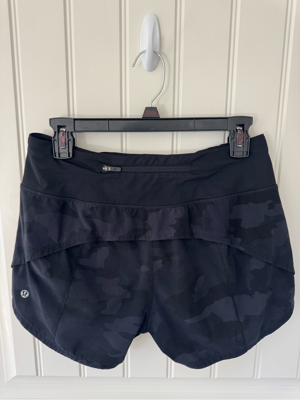 lululemon athletica Black Camo Speed up Shorts mid rise 2.5” inseam
